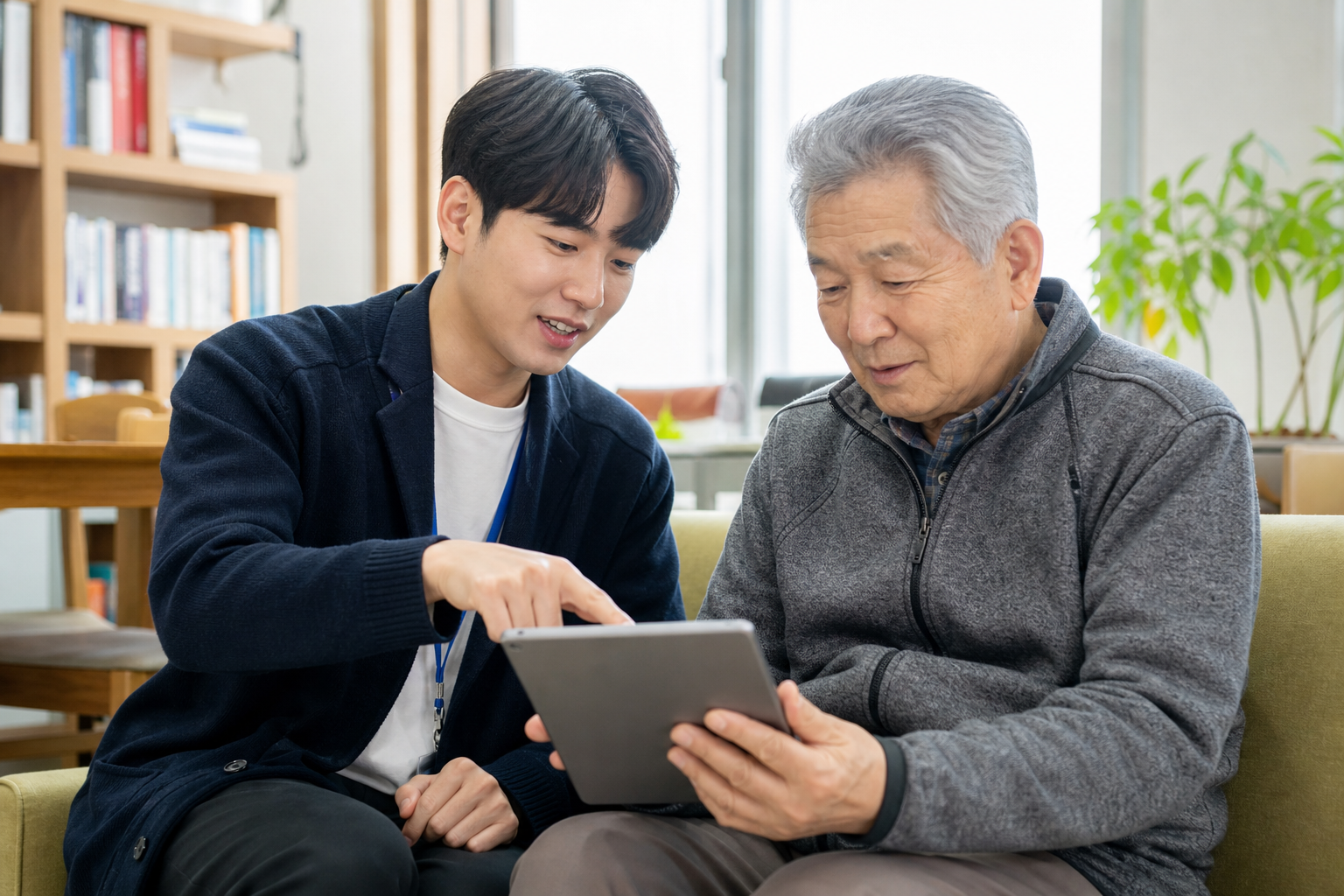 1인 시니어 대상 창업 실행 단계의 실사 사진