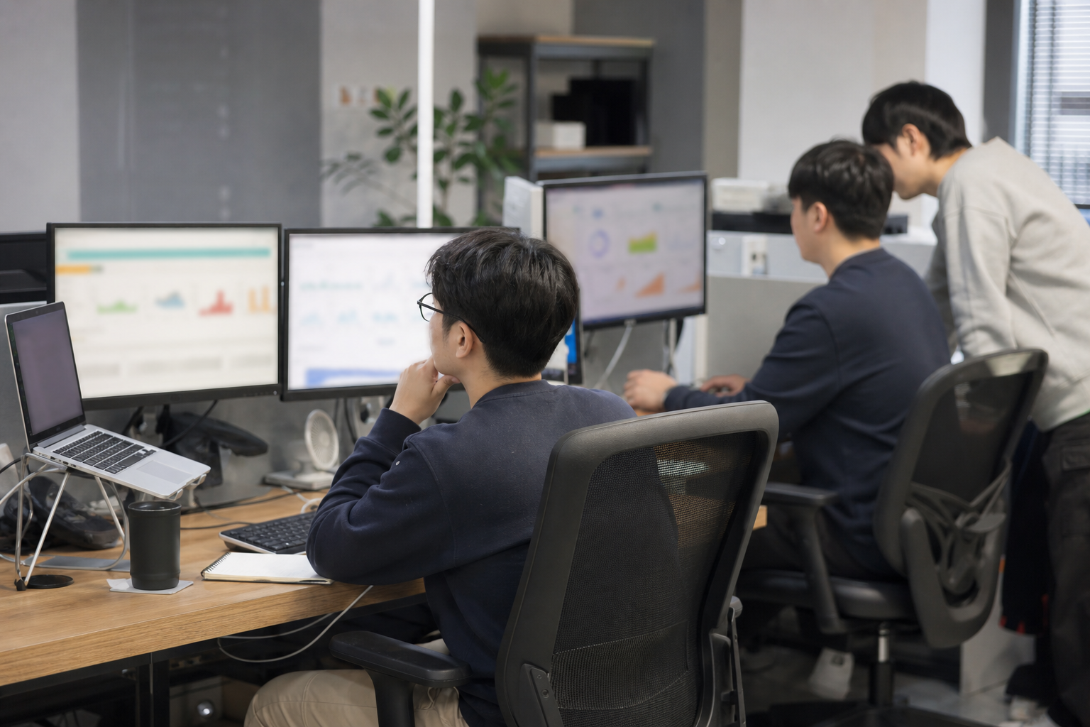 기업 홈페이지 제작 업체 관련 비교와 협업 장면