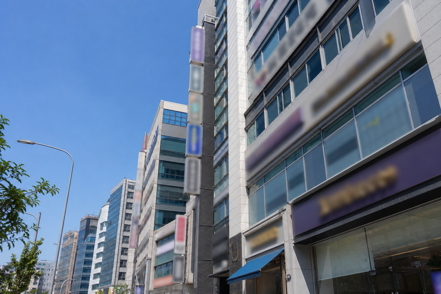 임플란트 부작용 판단에 참고하는 치과 정보